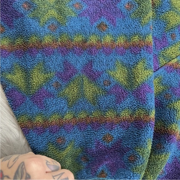 Vintage L.L. Bean Made USA Multicolored Pattern Fleece Snap Sweater - Picture 11 of 16